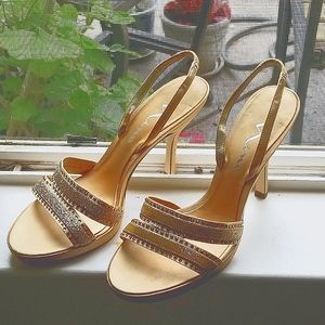 Dress heels   by nina♥️🦋  On sale!!